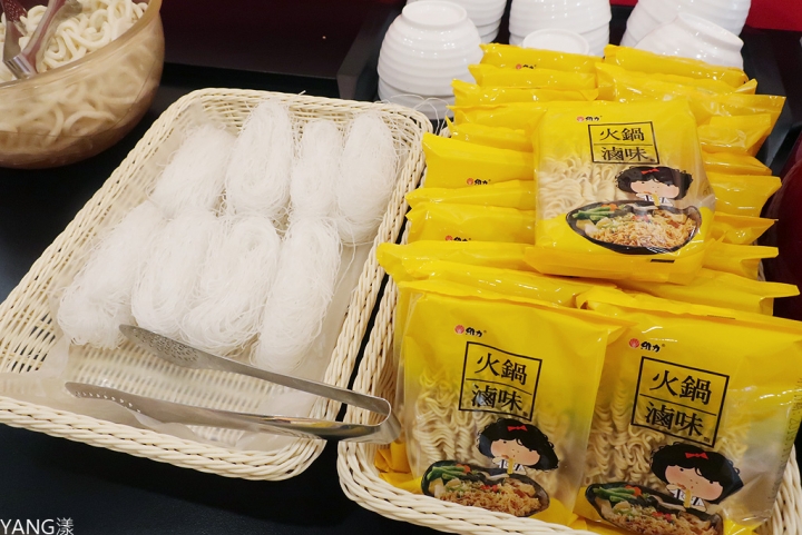 【蘆洲】鮮開鍋，美味起司牛奶鍋、和風麻辣鍋底不加價，副餐無限吃到飽