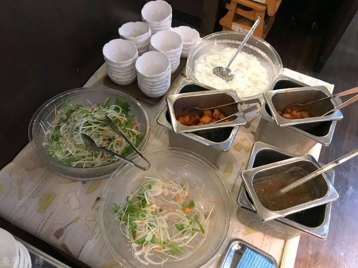 【美食。食記】東京 足立區 便宜到想不透的一人燒肉吃到飽 啾啾燒肉 じゅうじゅうカルビ 足立中央本町店 菜單 價位 推薦 日式烤肉 午餐必吃