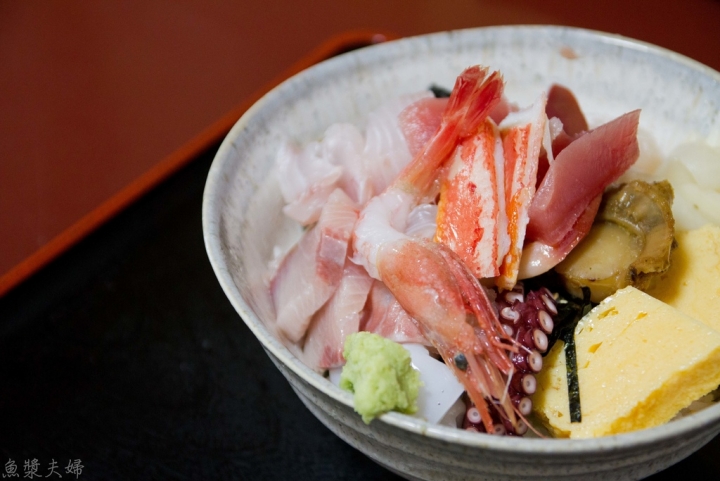 【美食。食記】千葉 銚子港 觀音 東京平價海鮮都沒味道了 鈴女 すずめ 午餐 晚餐 菜單 價位 生魚片 海鮮丼 刺身 推薦 必吃