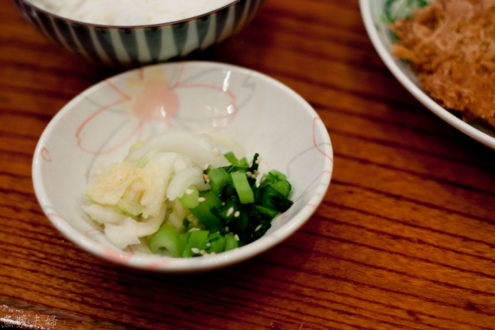 【美食。食記】東京 新橋 感謝您炸了48年 とんかつ 河 豬排飯 推薦 晚餐 午餐 菜單 價位 價格 必吃 推薦