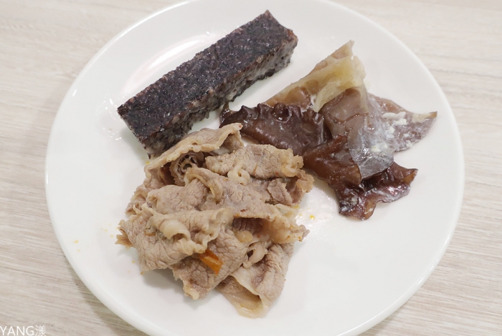 【蘆洲】鮮開鍋，美味起司牛奶鍋、和風麻辣鍋底不加價，副餐無限吃到飽