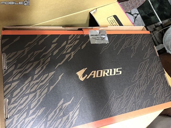【人生第一台電競開箱】GIGABYTE 技嘉 AORUS 15 I7+RTX2060