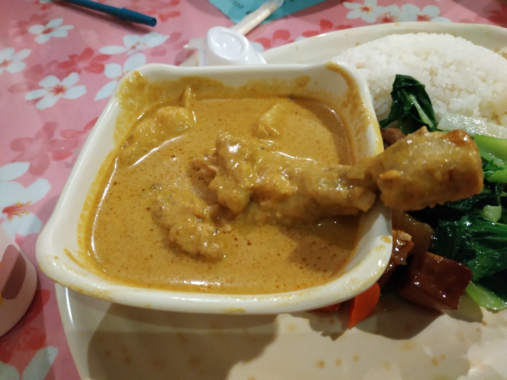 [食記] 臺北市 文山區 波波恰恰 大馬風味餐 — 政大外的平價美味知名二十年老店