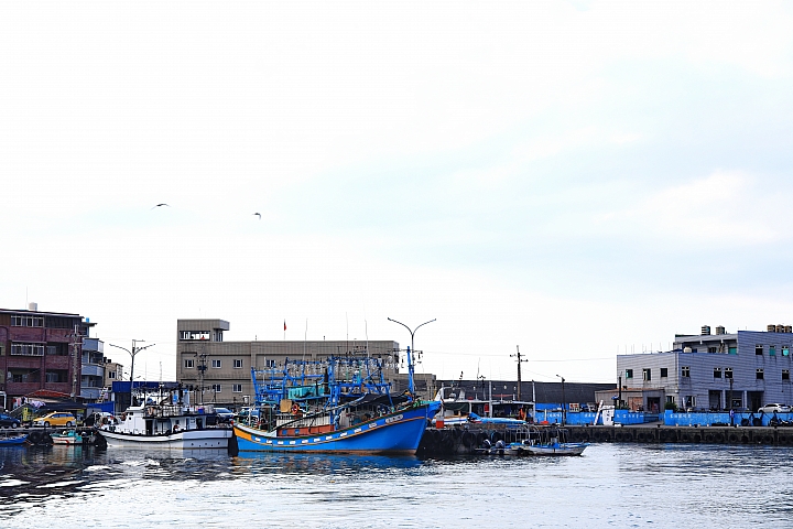 (映像旅行) 乘海風、賞夕照，沁涼深澳仲夏夜 feat. Canon EOS R in 瑞芳區深澳