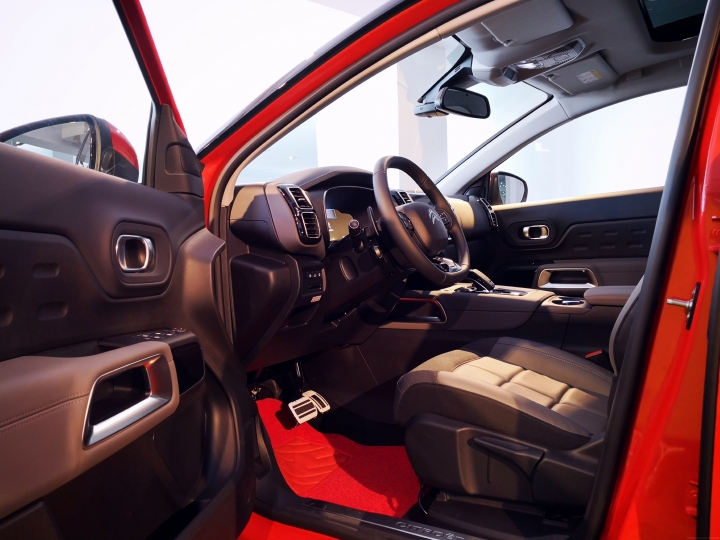 親自來體驗紅色Citroen C5 Aircross
