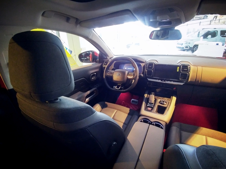親自來體驗紅色Citroen C5 Aircross