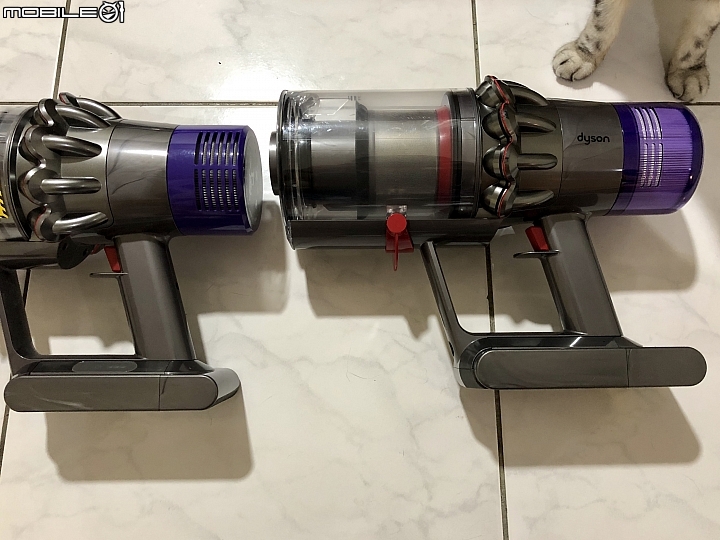 適用《Dyson V11™ absolute 無線吸塵器》帶走的是灰塵髒亂, 留下的是清新乾爽-家有毛小孩的無雙利器