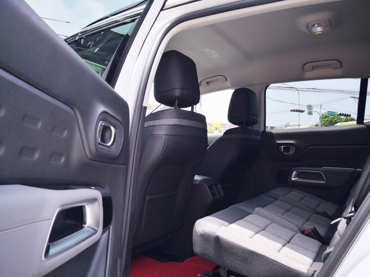 親自來體驗白色Citroen C5 Aircross