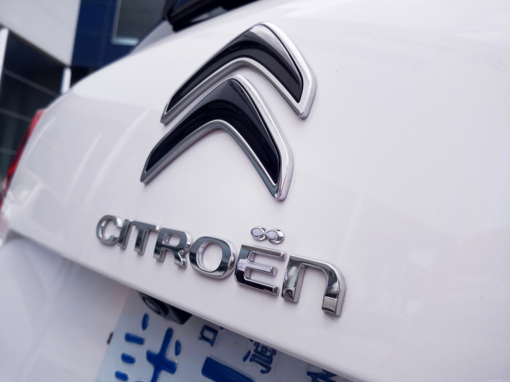 親自來體驗白色Citroen C5 Aircross
