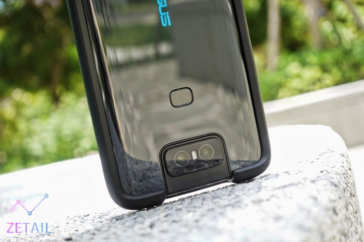 犀牛盾 SolidSuit、CrashGuard 防摔保護殼、耐衝擊保護貼 開箱體驗：ZenFone 6 最佳保鑣