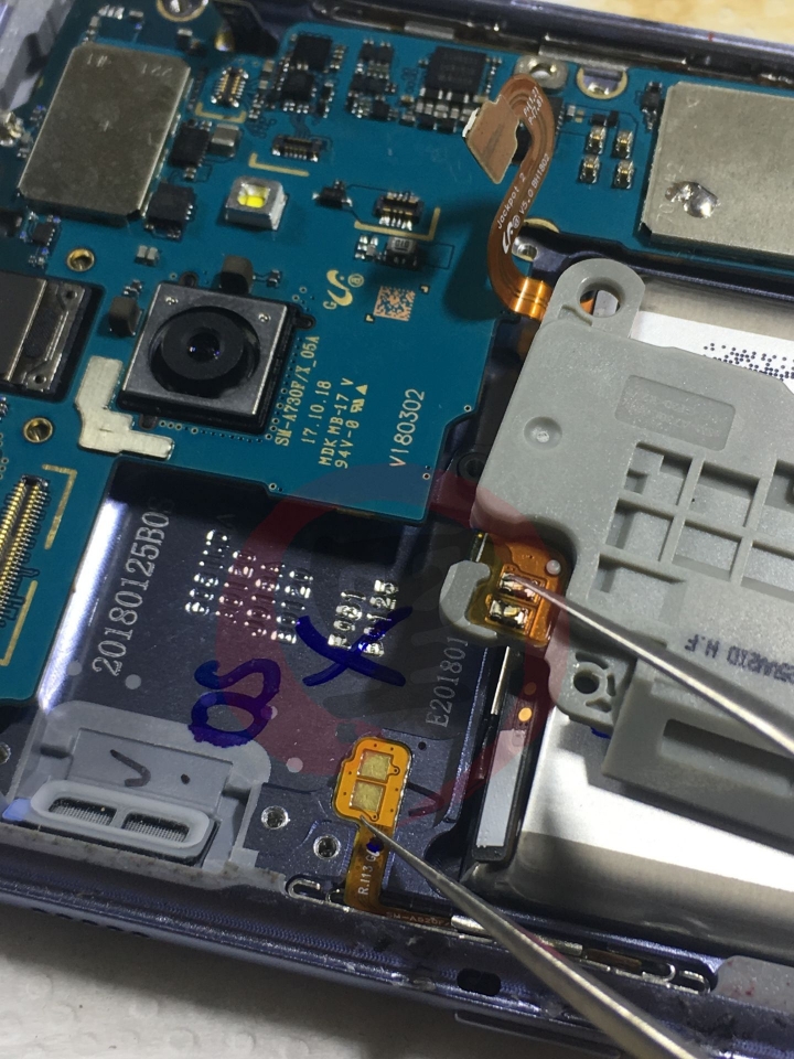 Samsung A8+（A730F）不開機顯示受潮不充電維修