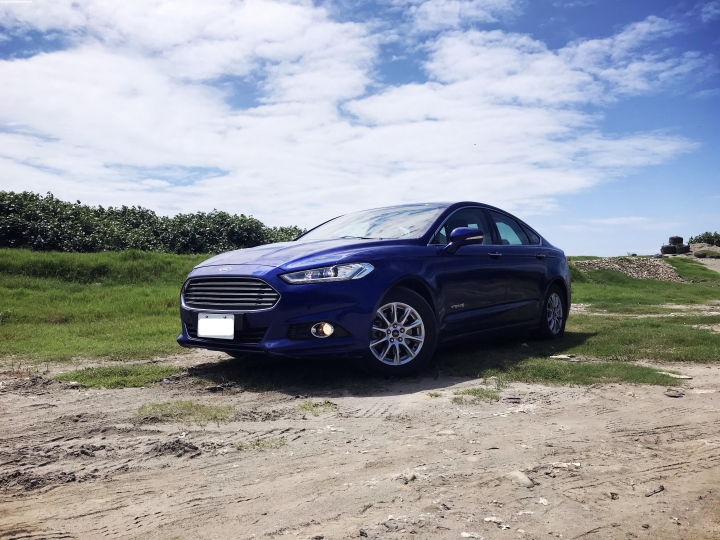 跟海有約的Mondeo Hybrid