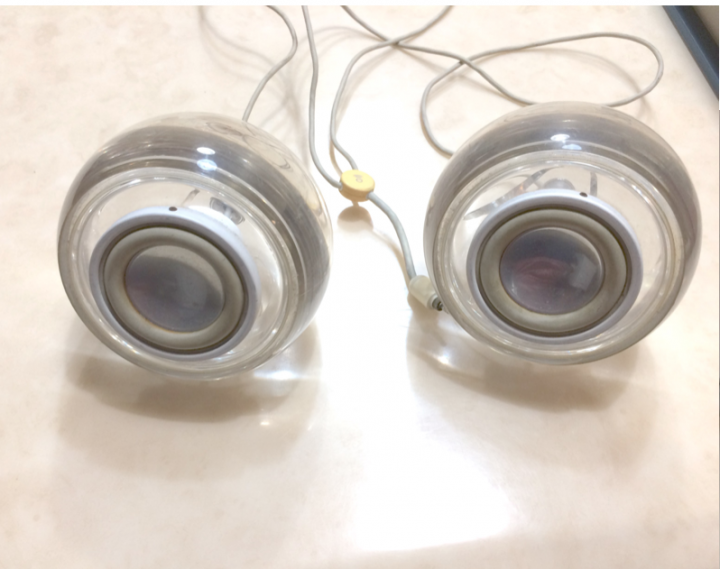 硬體求救：iMac G4的喇叭線被貓咬殘了