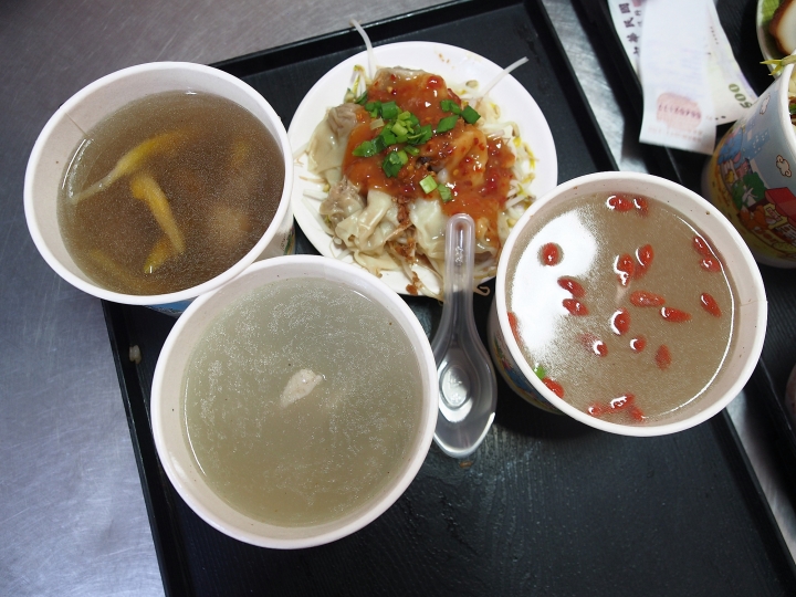 [食記] 臺中 清水 阿財米糕店 — 是美味傳統米食，也是銅板美食