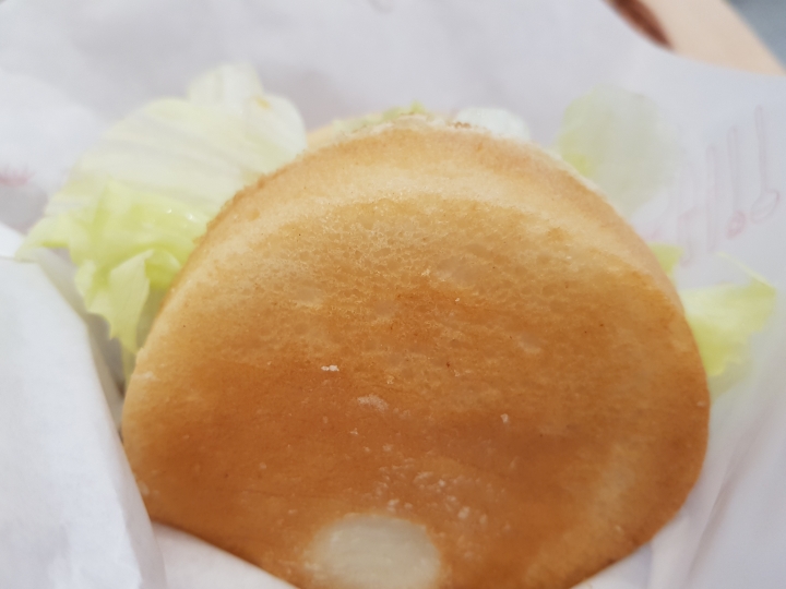 知名速食店疑似發霉or焦炭漢堡麵包你敢吃嗎？