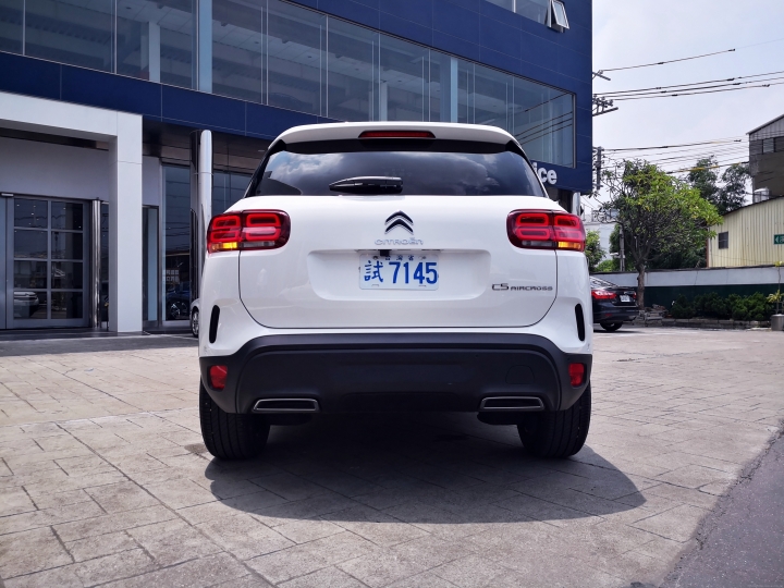 親自來體驗白色Citroen C5 Aircross