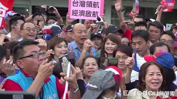 15萬“韓粉”灌爆高雄沖民調，民進黨也要“唯壹支持”韓國瑜？