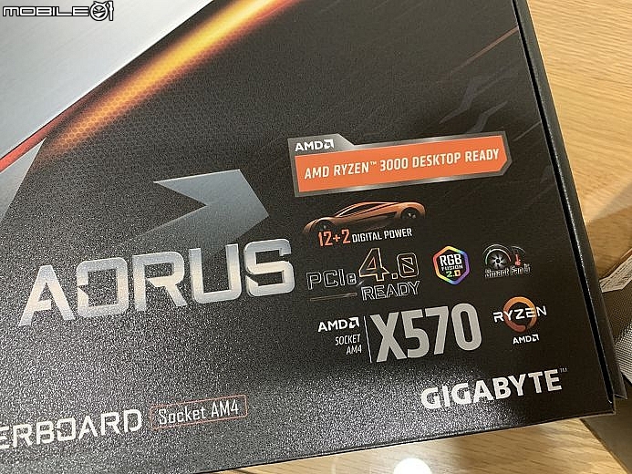 平價香香 G 技嘉AORUS X570 ELITE + R5 3600 開箱