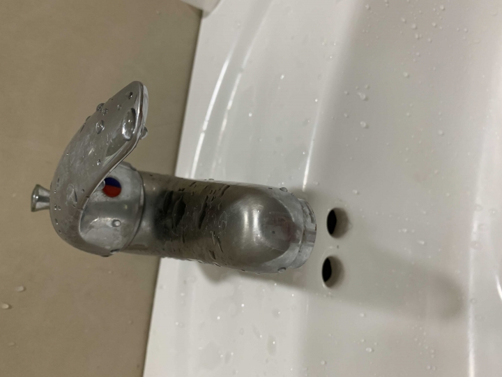 3M DS02-CG 鵝頭型 淨水器安裝問題
