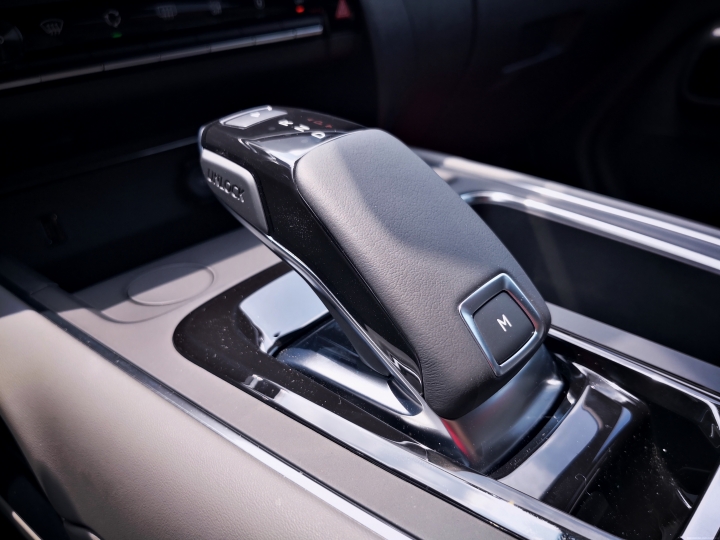 親自來體驗白色Citroen C5 Aircross