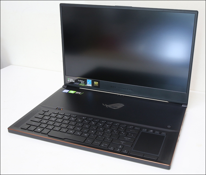 點我看大圖 華碩ROG GX701GWR 17吋電競筆電實際測試