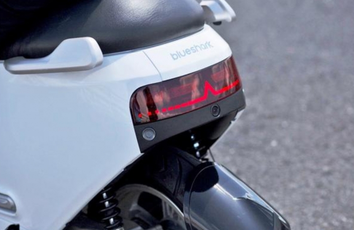 又一台山寨GOGORO?