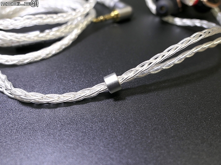 [開箱評測]FiiO FH7 可換線入耳式耳機/一圈四鐵五單元/MMCX/單晶銅鍍銀線/低中高調音濾網～給您滿滿的可玩性！