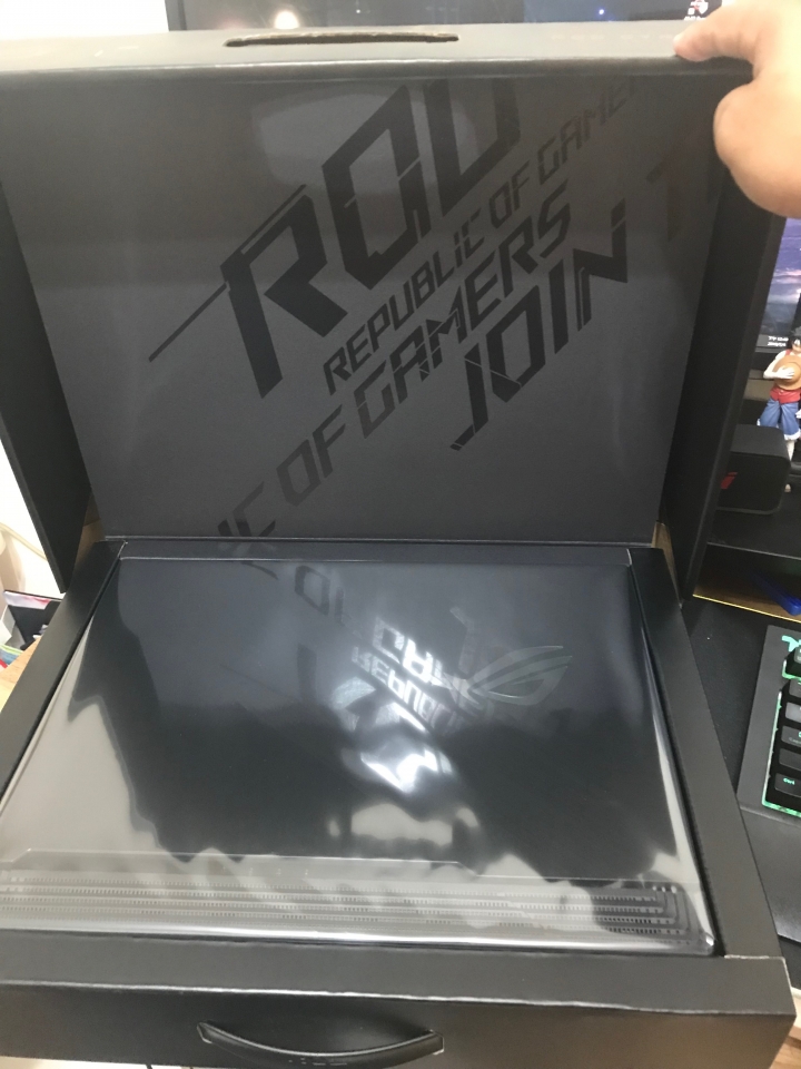 ROG Strix G微開箱