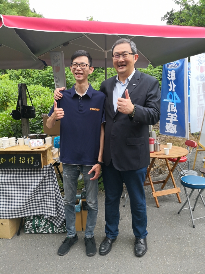 星期六限定的抗日咖啡