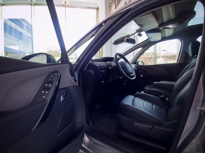 親自來體驗citroen c4 grand picasso
