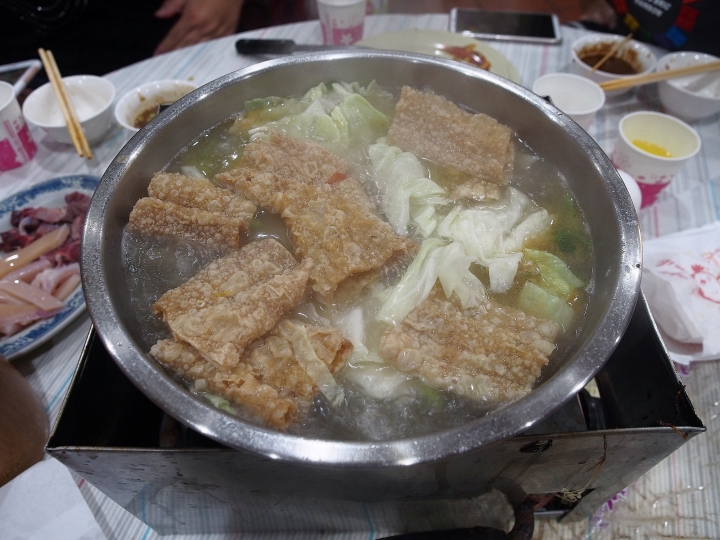 [食記] 臺南市 中西區 富香沙茶爐 — 南臺灣沙茶爐，傳統的火鍋吃法