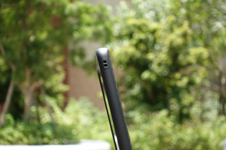 犀牛盾 SolidSuit、CrashGuard 防摔保護殼、耐衝擊保護貼 開箱體驗：ZenFone 6 最佳保鑣
