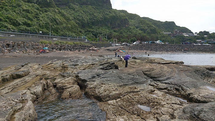 八斗子車站望海巷海灘浮潛趣