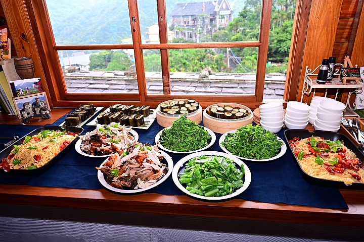 24-70mm F2.8 S+SB-5000的旅遊：阿里山、霧台、小琉球還有飛碟雲。