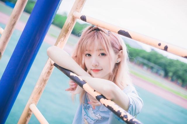 週五到.看正妹了哇