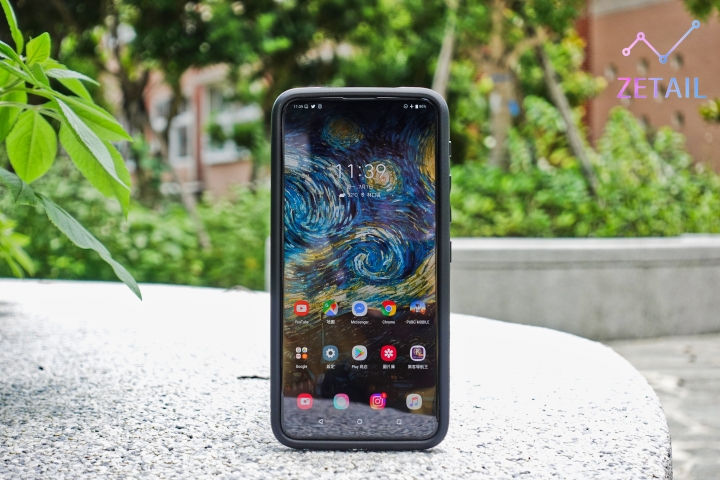 犀牛盾 SolidSuit、CrashGuard 防摔保護殼、耐衝擊保護貼 開箱體驗：ZenFone 6 最佳保鑣