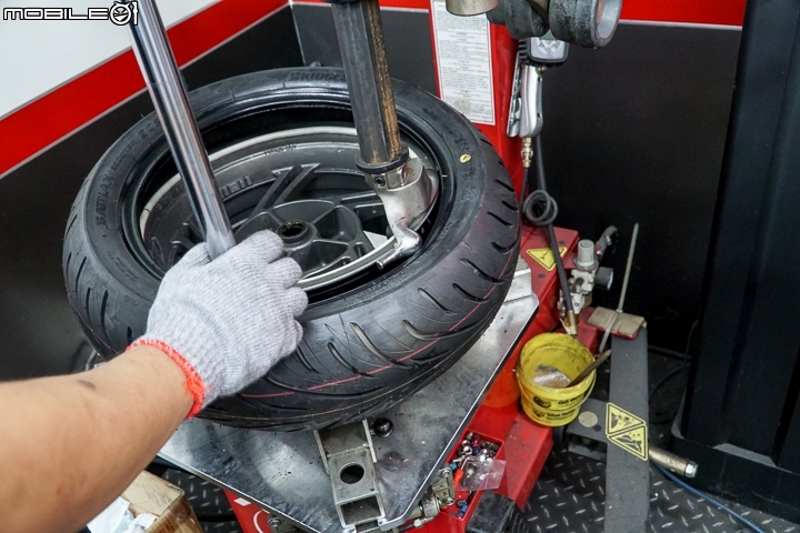 Bridgestone BATTLAX SC2 Rain 試胎 雨神同行大羊通勤者首選