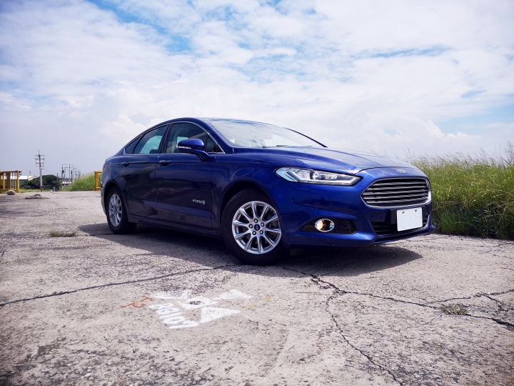 跟海有約的Mondeo Hybrid