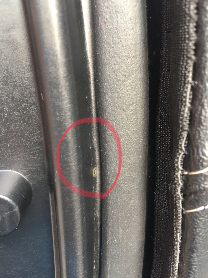 宏嘉騰 Dary115 新車置物箱瑕疵