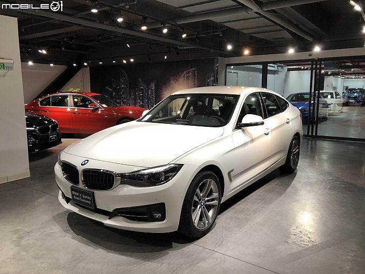 漫長的換車心得~ BMW 220i 微開箱 ~(感謝老婆包容我的任性)