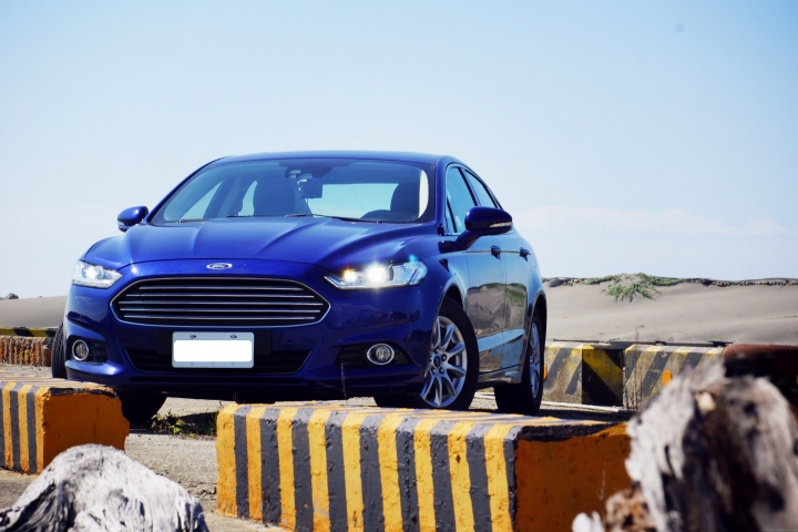 跟海有約的Mondeo Hybrid