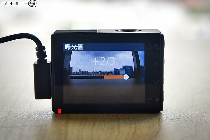 Garmin Dash Cam 46D/66WD行車記錄器實測 嬌小體積搭配視野寬廣的180度超廣角!