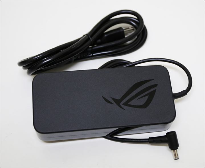 點我看大圖 華碩ROG GX701GWR 17吋電競筆電實際測試