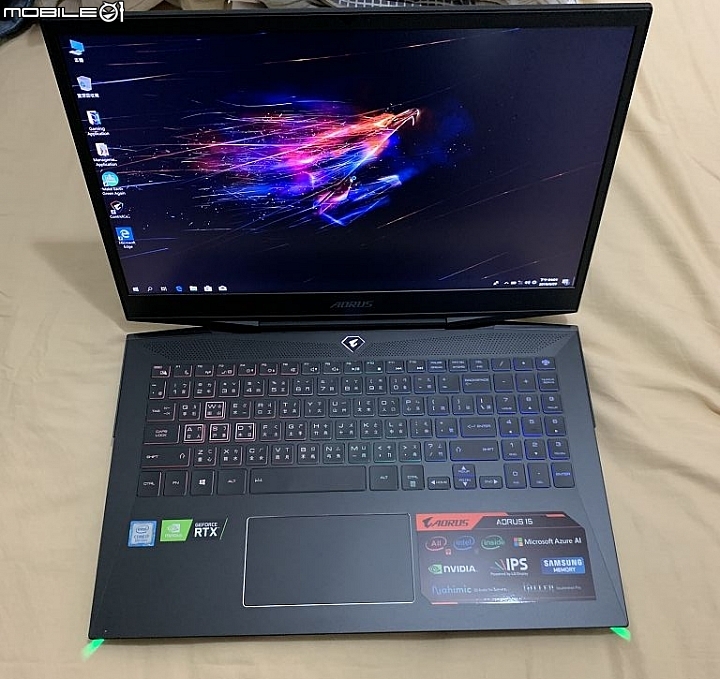 開箱 AORUS 15 - RTX2060 戰鬥遊戲電競筆電