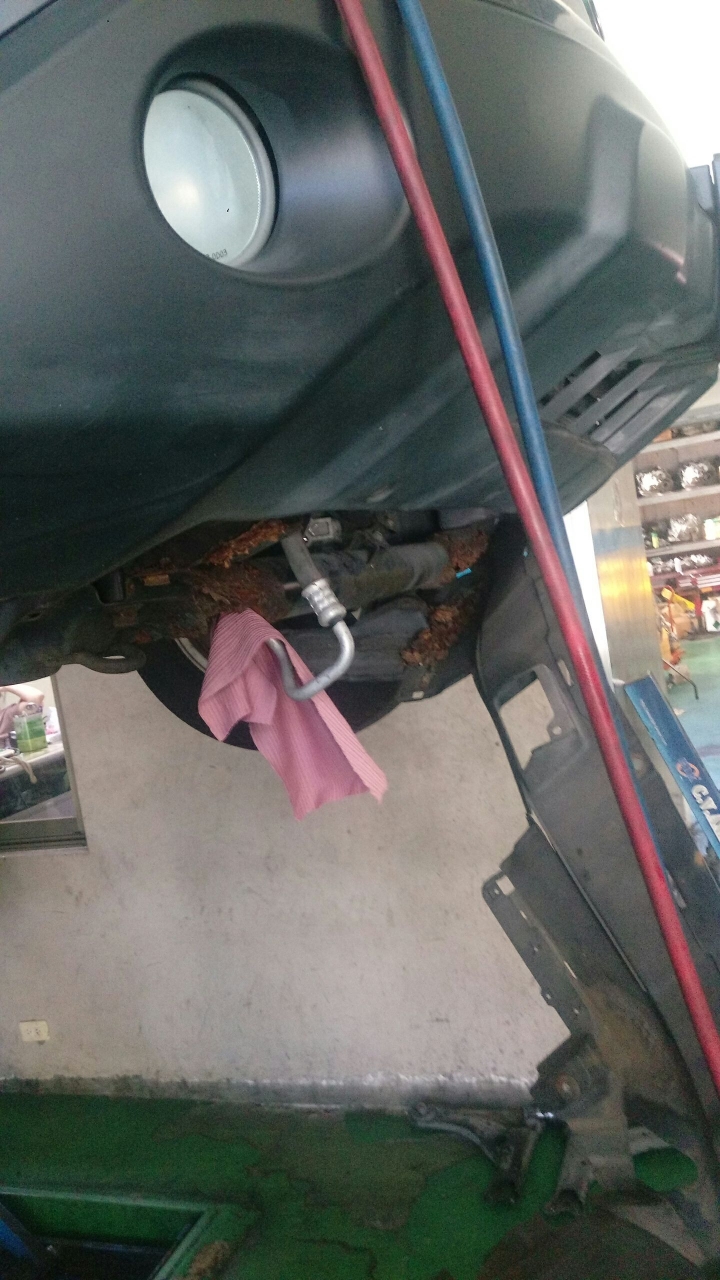 我的CRV3鏽在你看不到的地方.......(110樓更新)