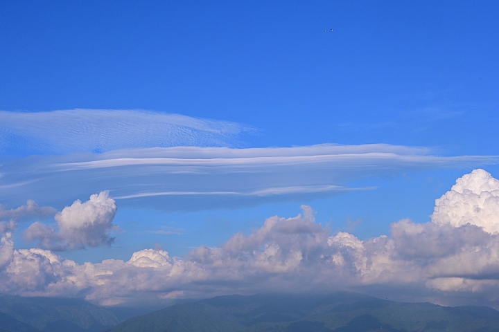 24-70mm F2.8 S+SB-5000的旅遊：阿里山、霧台、小琉球還有飛碟雲。