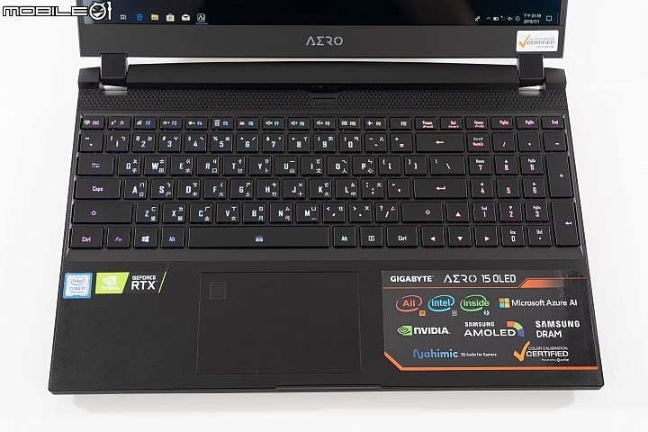 GIGABYTE New AERO 15 OLED 外型小改再出發！