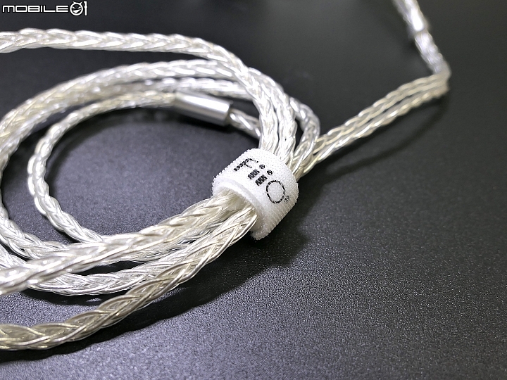 [開箱評測]FiiO FH7 可換線入耳式耳機/一圈四鐵五單元/MMCX/單晶銅鍍銀線/低中高調音濾網～給您滿滿的可玩性！