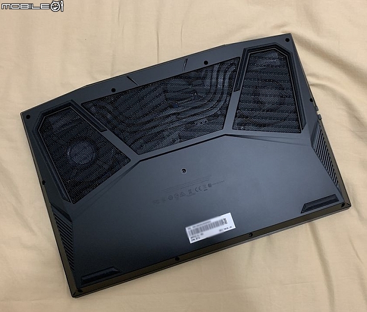 開箱 AORUS 15 - RTX2060 戰鬥遊戲電競筆電