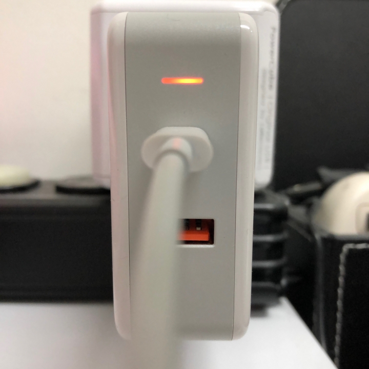 Anidees 63W PD3.0 / QC3.0 2孔快充